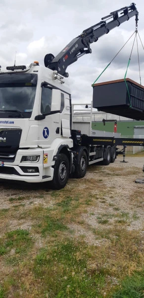 container piscine